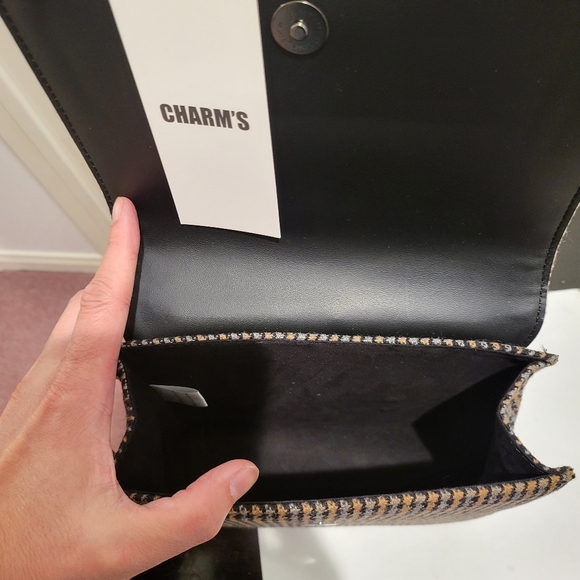 Korean Brand CHARMS Belt Bag with Patched Logo - UNISEX - Picture 6 of 8